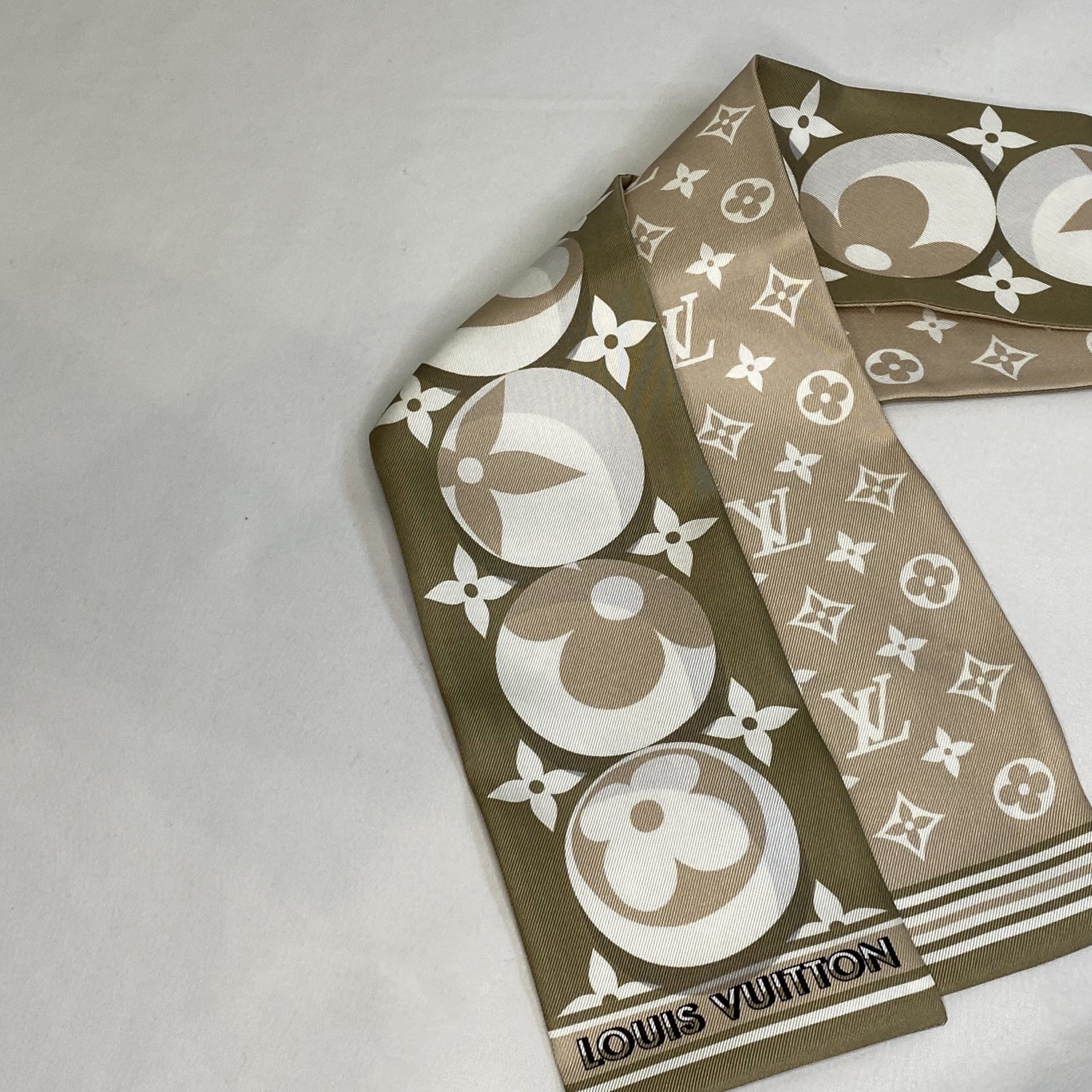 【LOUIS VUITTON】MONOGRAM MARBLES CLASSIC BANDEAU | Picnic